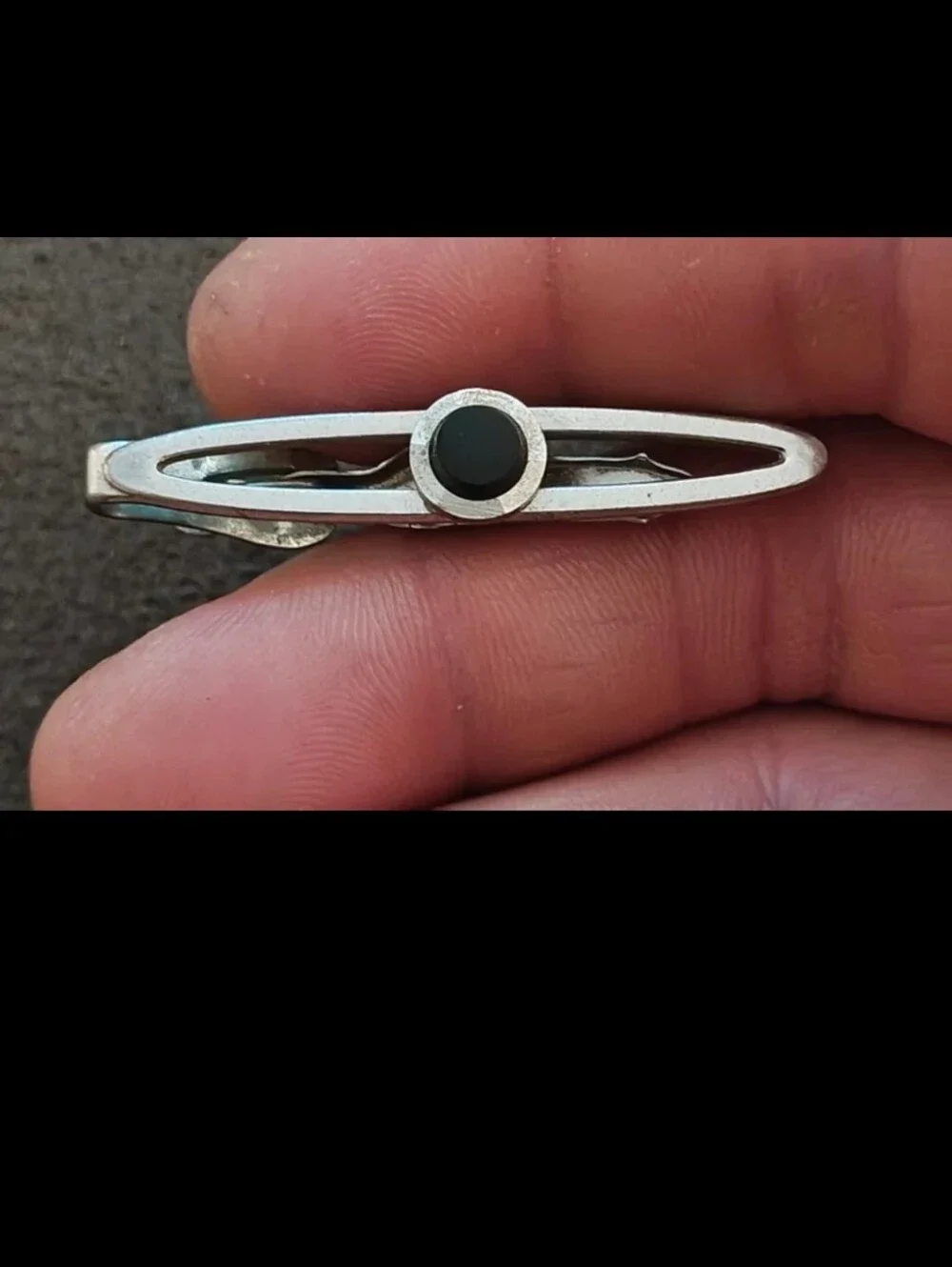 1950s/60s Swank Open Frame With a Circular Black Onyx Stone Center Tie Clip